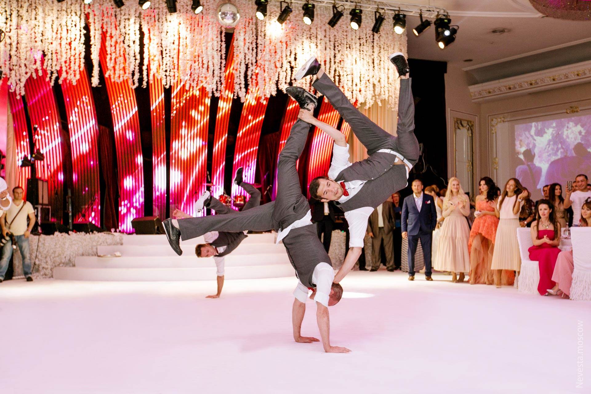 танцевальные группы в Алматы